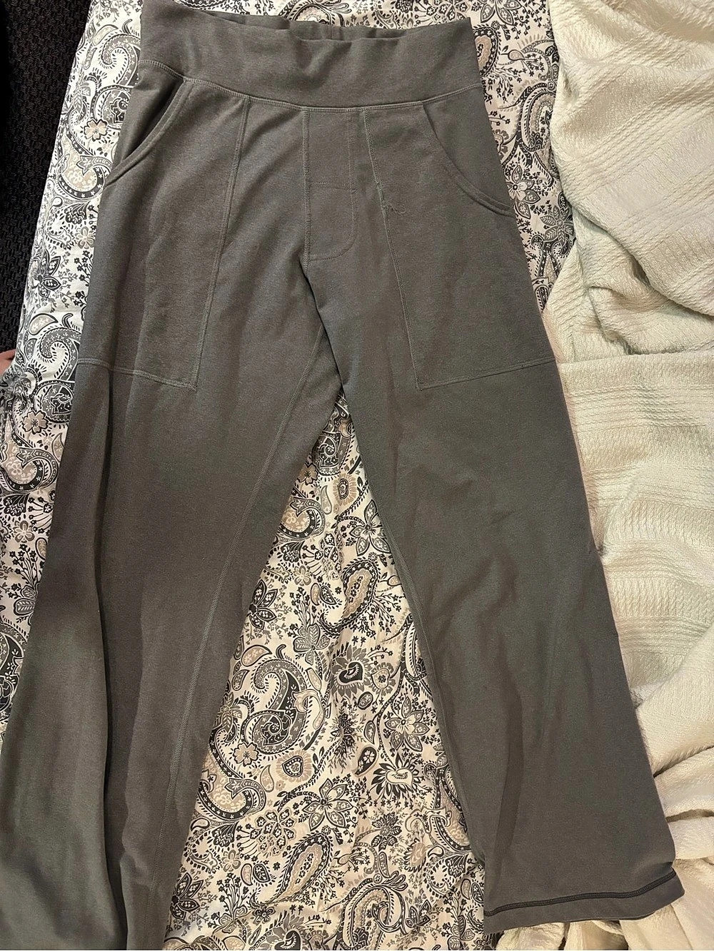Lululemon Groove High-Rise Flared Pant with Pockets Gray